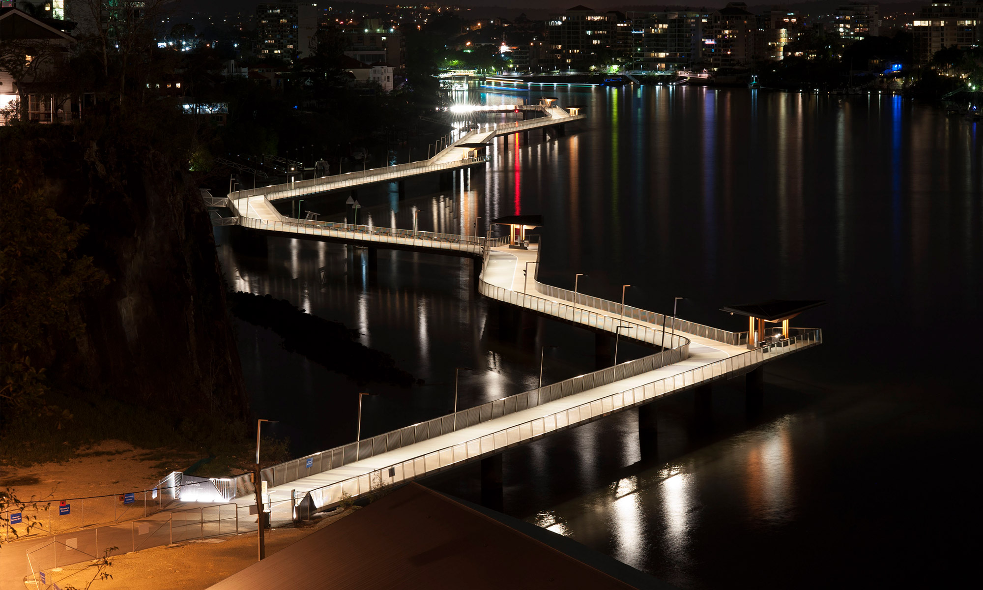 New Farm Riverwalk Raylinc Lighting